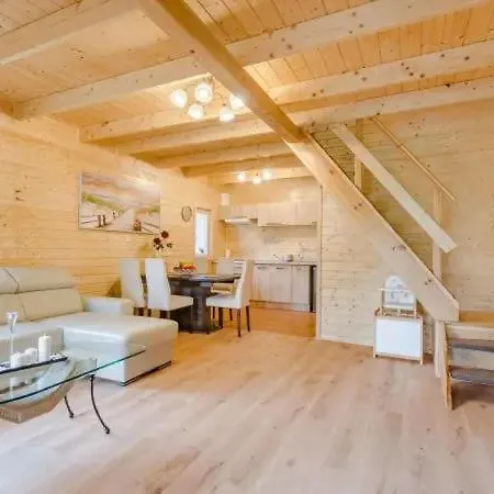 Sosnowy Zakatek Vakantiehuis *